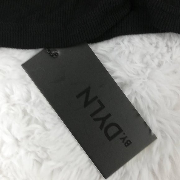 BY DYLN Womens Silo Crop Top Black Ribbed Crossover Halter Spaghetti Strap L New - Picture 8 of 9